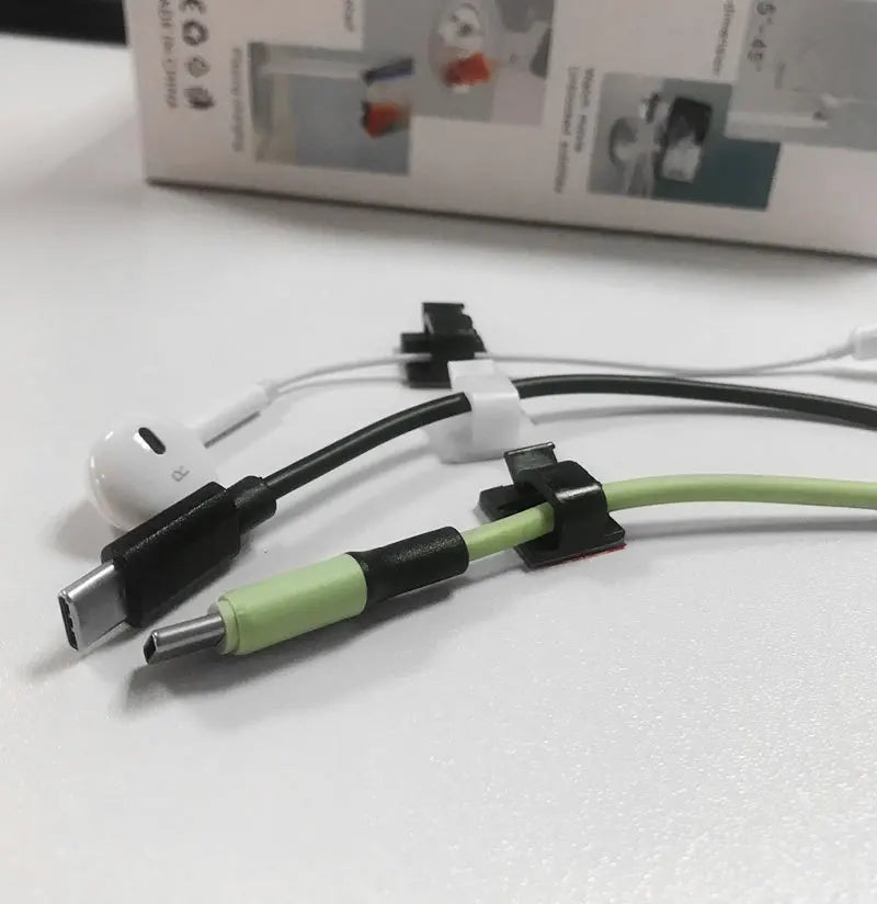 Clips Organizadores de Cables – Adiós al Caos de Cables
